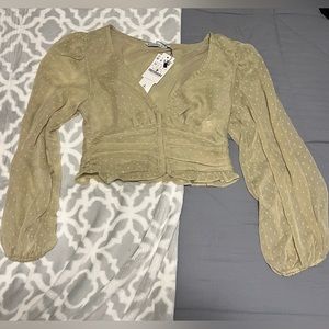 Womens blouse in color olive, size medium Brand: Stradivarius